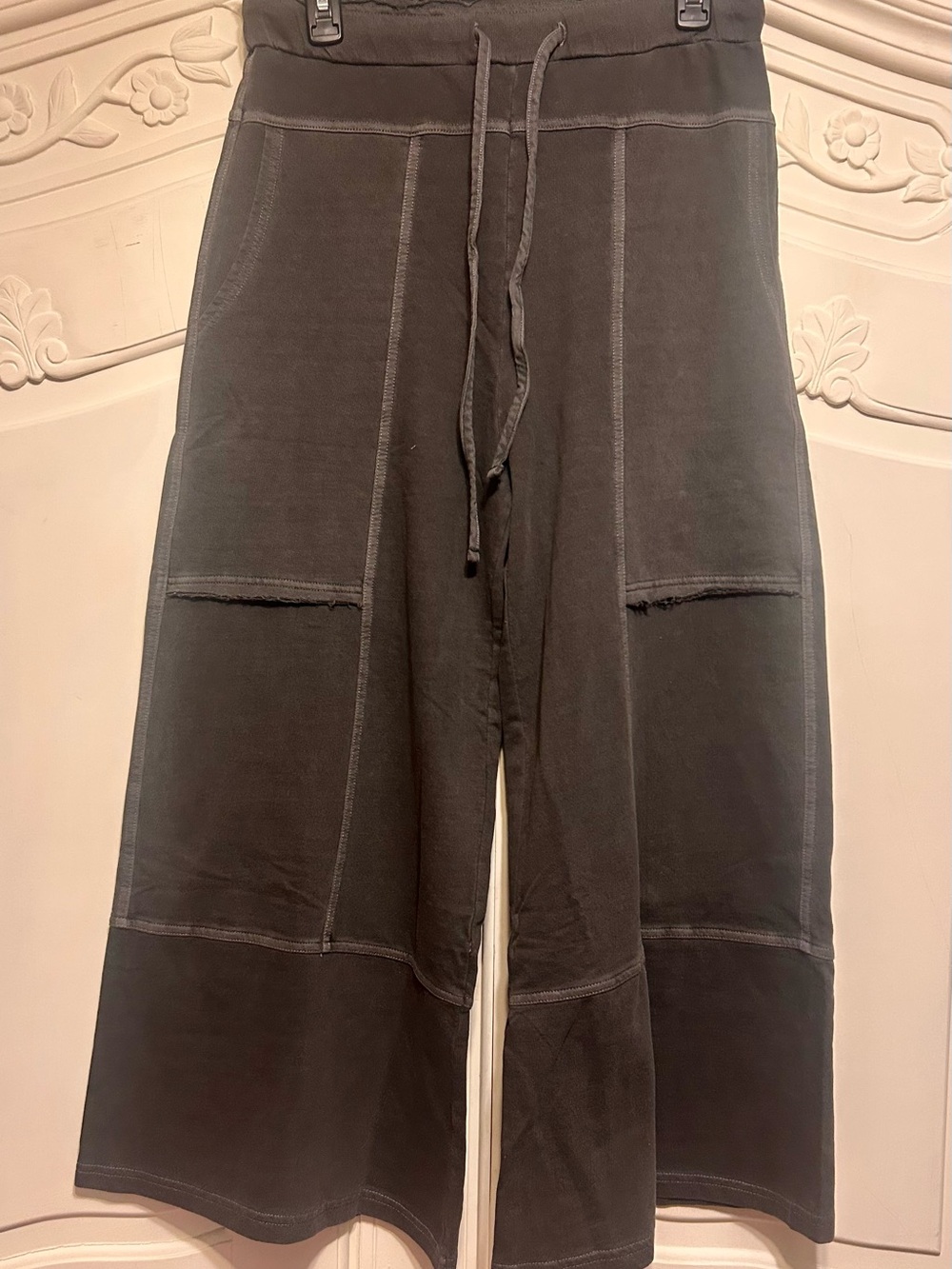 NWOT Zenana French Terry Charcoal Wide-Leg pants Waist 29-31. Inseam 24
